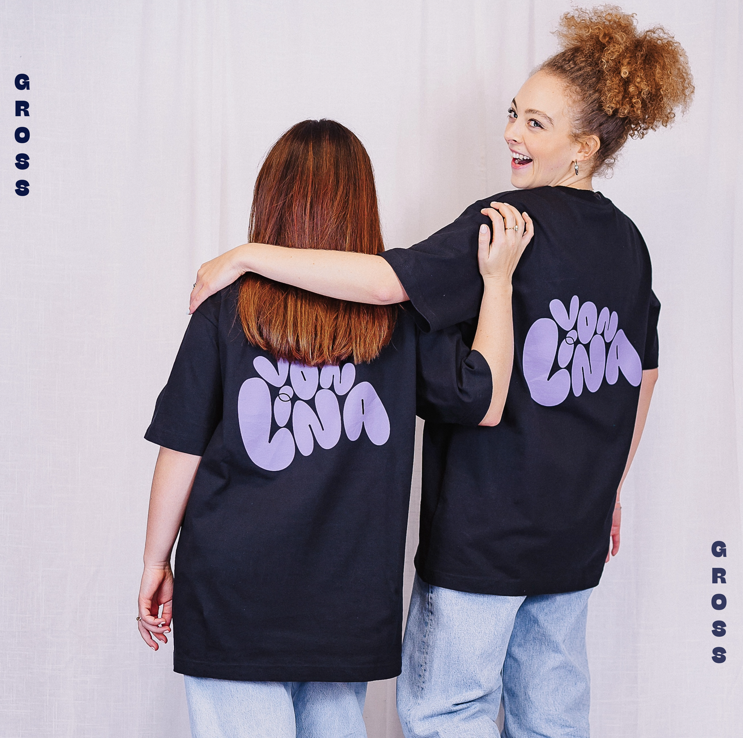 Shirt vonLina – lässiges Oversize-T-Shirt aus Baumwolle mit Statement-Print. Bequem, stylisch. Perfekt für Alltag, Selflove & deinen individuellen Look.