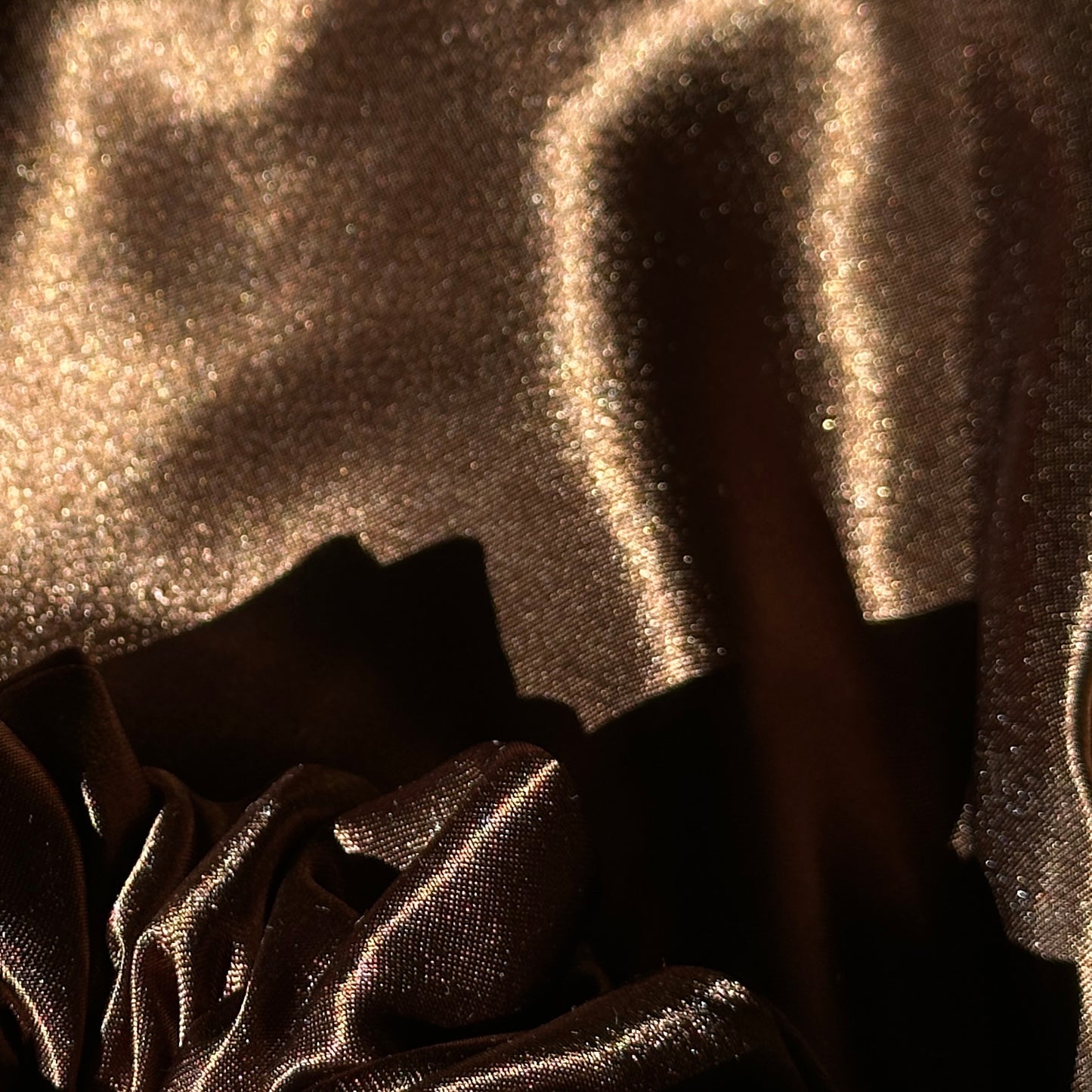 Satin Bonnet – Schlafhaube für Locken, Afrohaare, Curly Hair, welliges oder trockenes Haar. Schützt vor Haarbruch, Frizz & Feuchtigkeitsverlust. Ideal für Lockenpflege, Curly-Girl-Methode & Haarschutz über Nacht.