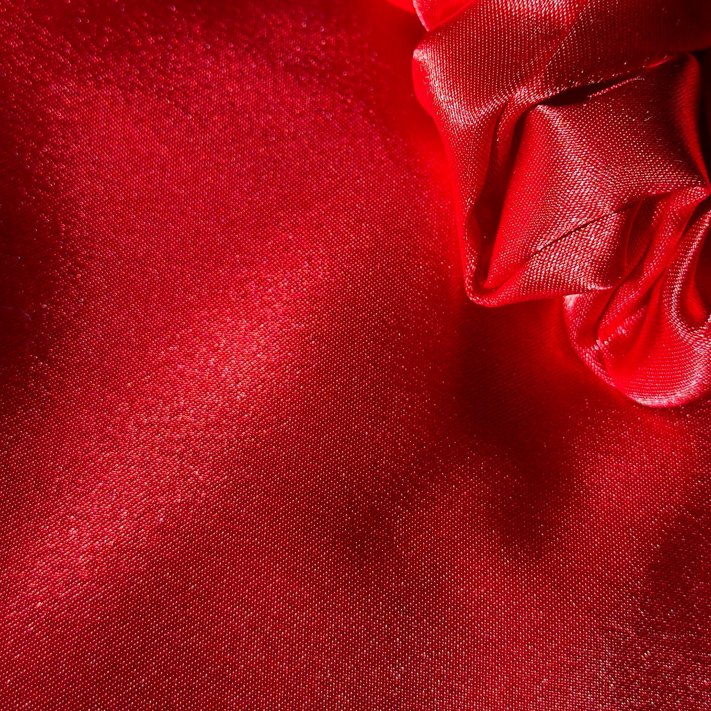 Satin Bonnet – Schlafhaube für Locken, Afrohaare, Curly Hair, welliges oder trockenes Haar. Schützt vor Haarbruch, Frizz & Feuchtigkeitsverlust. Ideal für Lockenpflege, Curly-Girl-Methode & Haarschutz über Nacht.