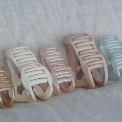 Haarklammer vonLina – stabile, große Haarspange für Locken, dickes oder langes Haar. Perfekt für schnelle Dutts, Half-Buns & stylische Hairstyles im Alltag. vonlina